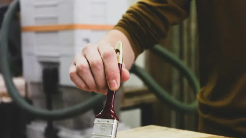 Varnish, Oil, Wax or Paint: Which Wood Finish for Your Furniture?